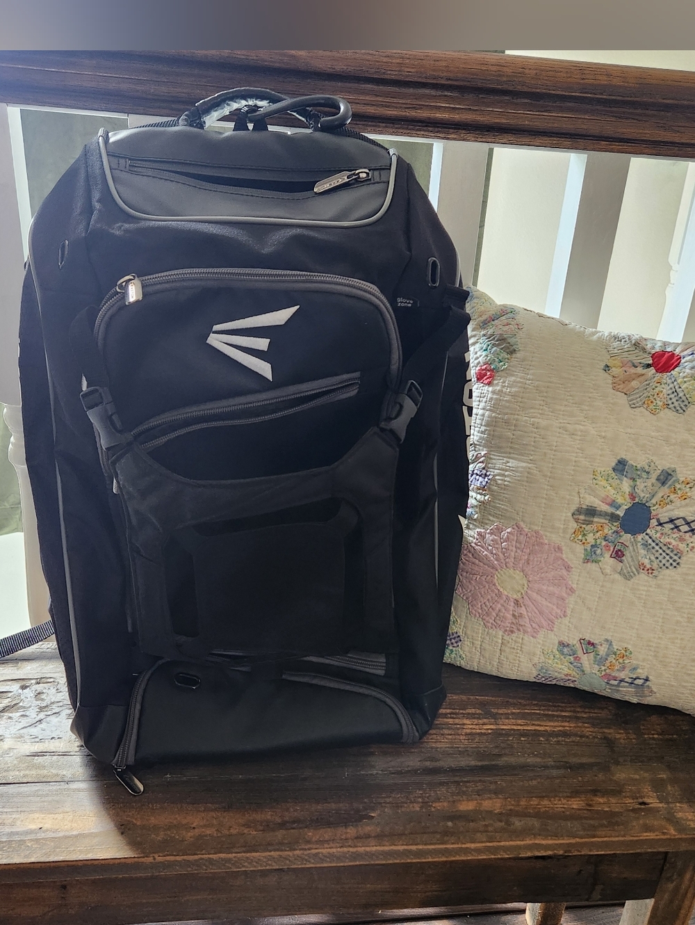 Softball/Baseball EASTON Walk-Off Backpack Equipment Bag